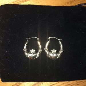 **SOLD on another platform** 14K Gold Claddagh